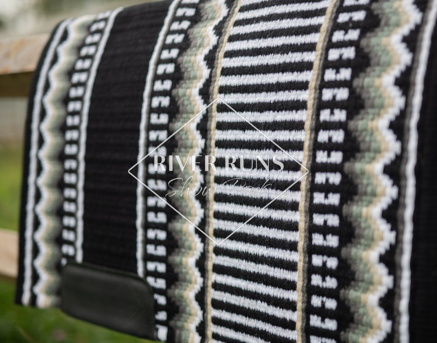 #1019 "Dark Knight" Show Pad