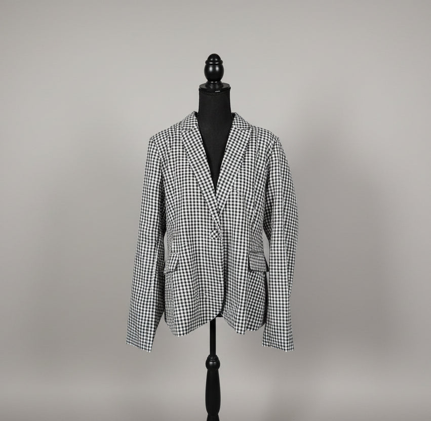 Black/White Checkered Blazer - 12/14
