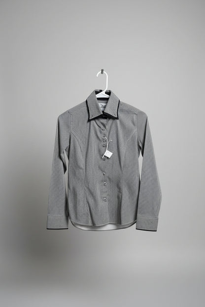 Kathy’s Tails Button Up