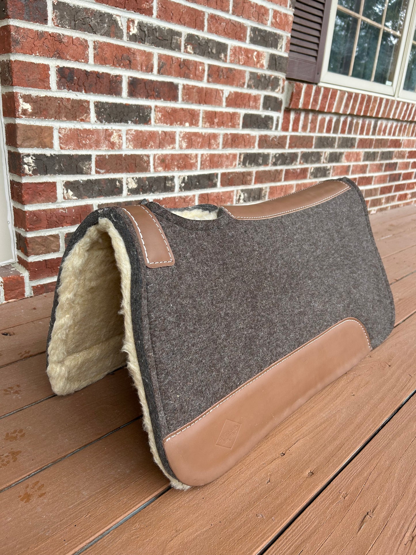 Wither-Comfort Fit Felt Pad With a Wool Bottom