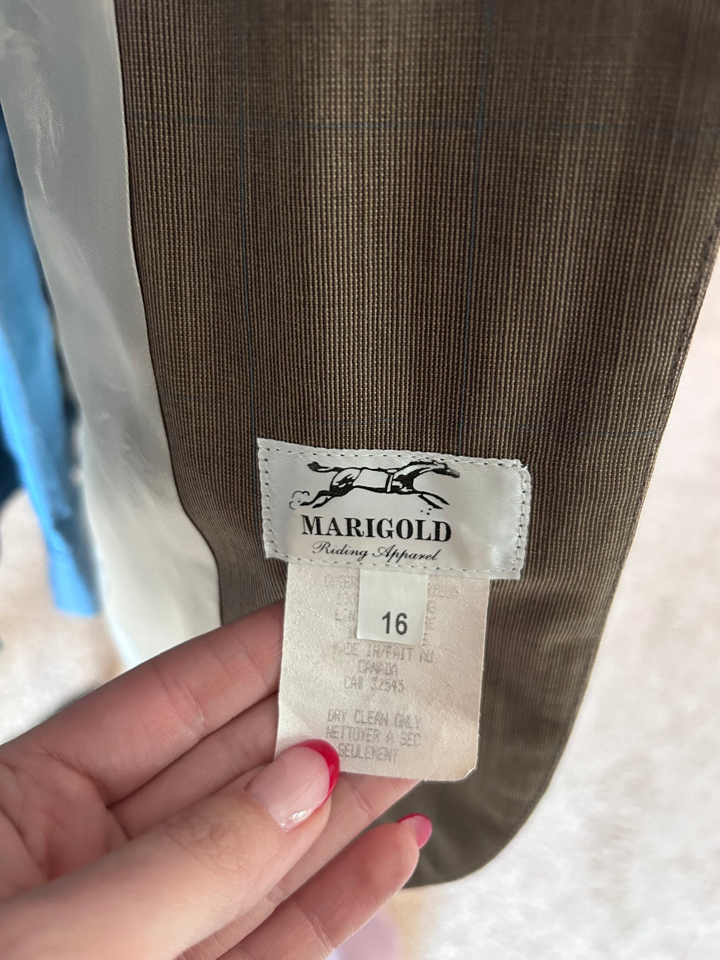 Ladies Hunt Seat Set: Jacket, Shirt & Breeches